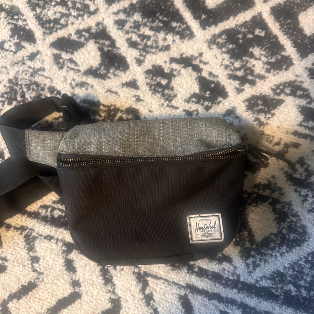 Fanny pack